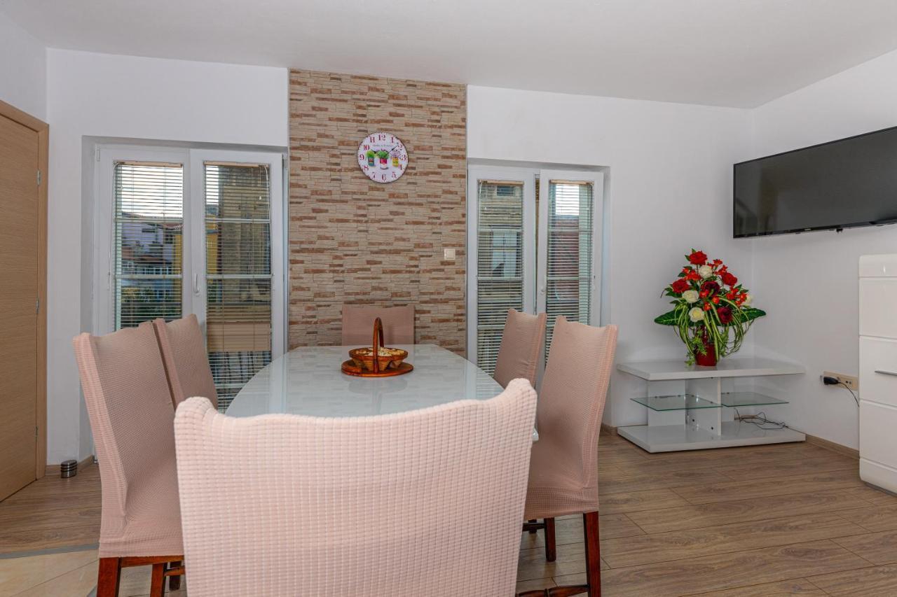 Apartman Sare Crikvenica Exterior foto