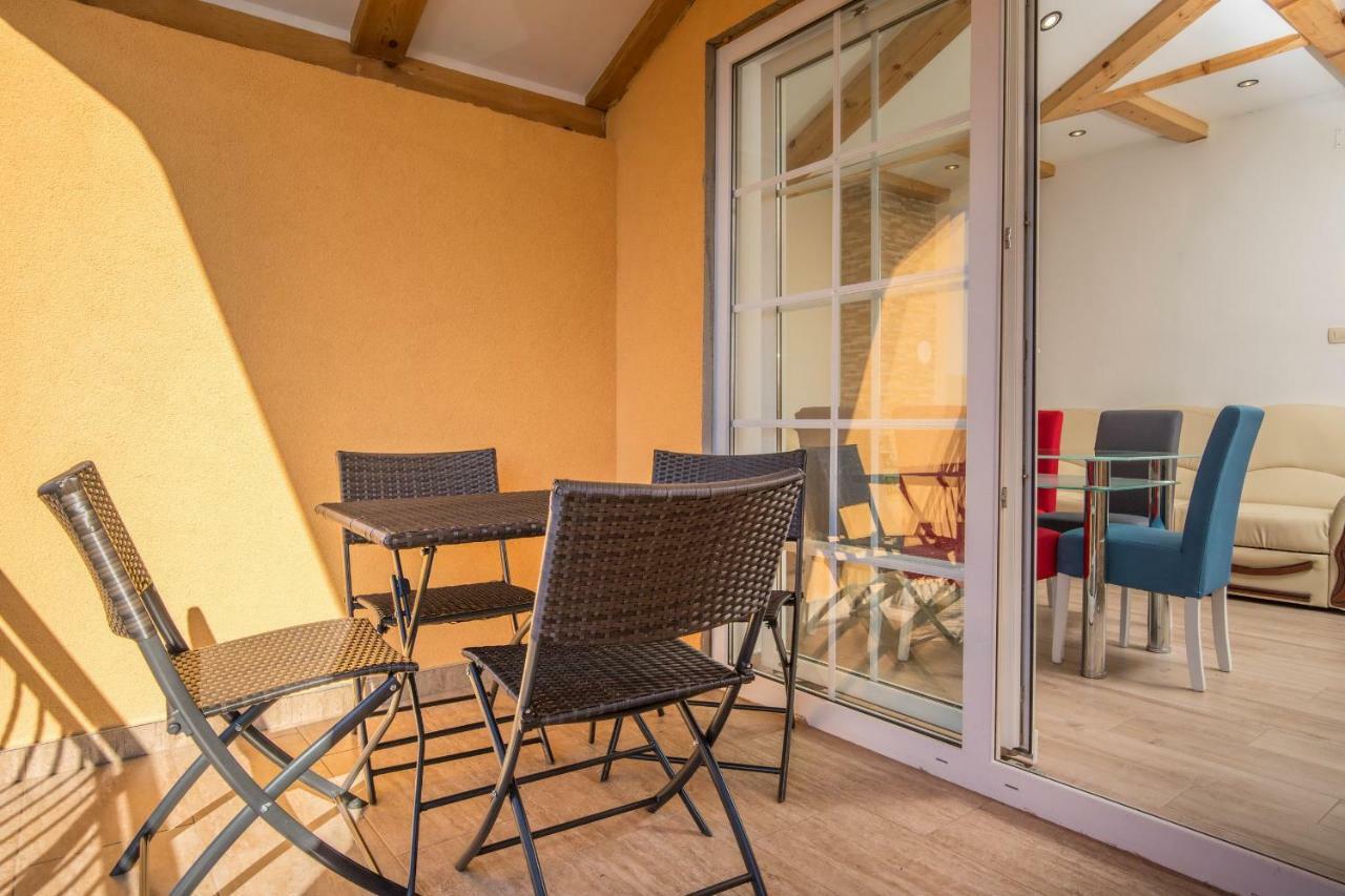 Apartman Sare Crikvenica Exterior foto