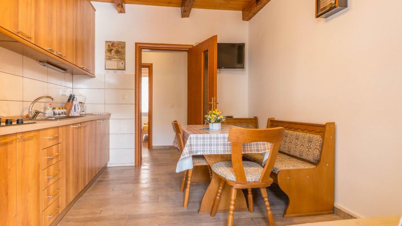 Apartman Sare Crikvenica Exterior foto